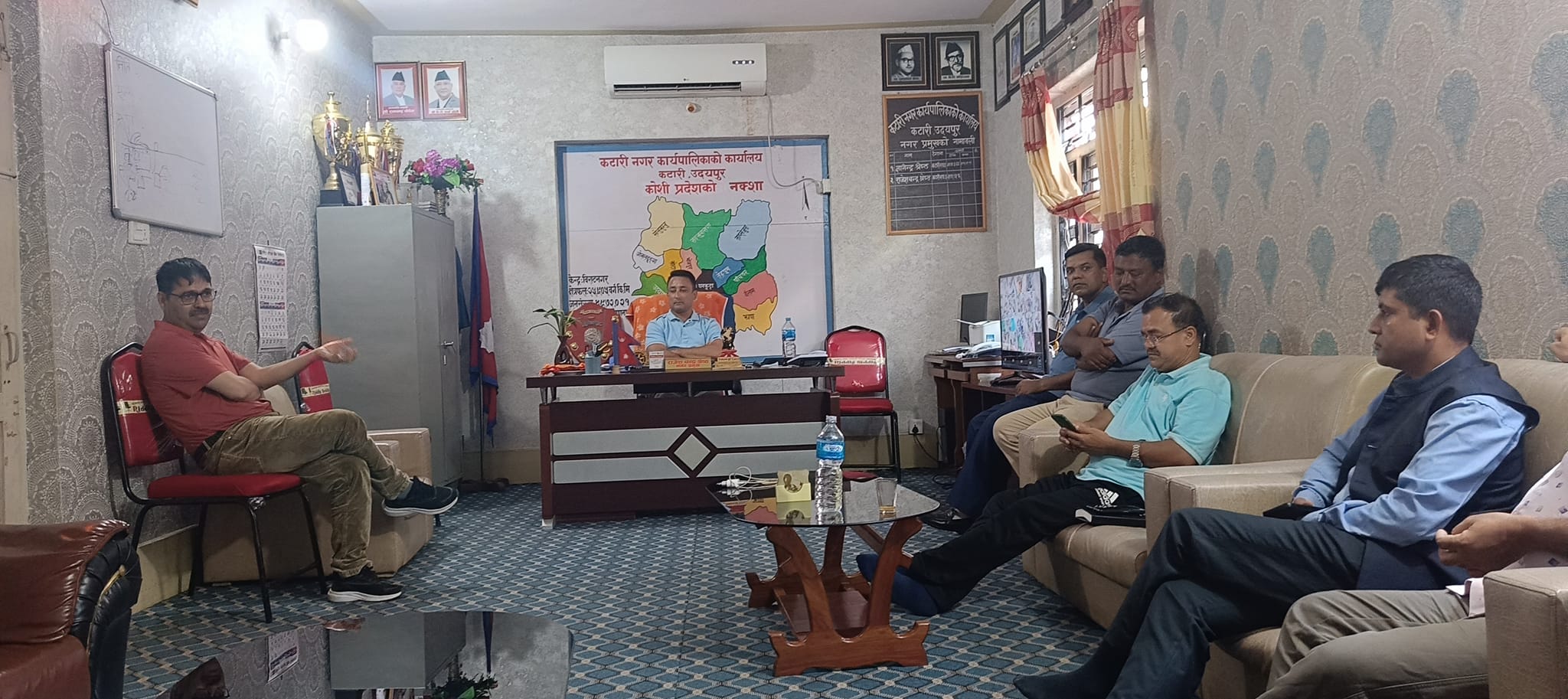 कटारी नगरपालिकाका प्रमुख राजेशचन्द्र श्रेष्ठसँगको सदभावपुर्ण भेटघाट
